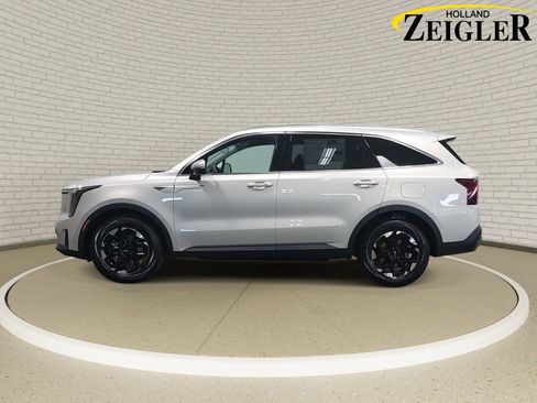 New 2026 Kia Sorento S image 8