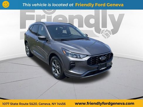 Used 2023 Ford Escape ST-Line w/ Tech Pack #1 AWD/4WD image 3