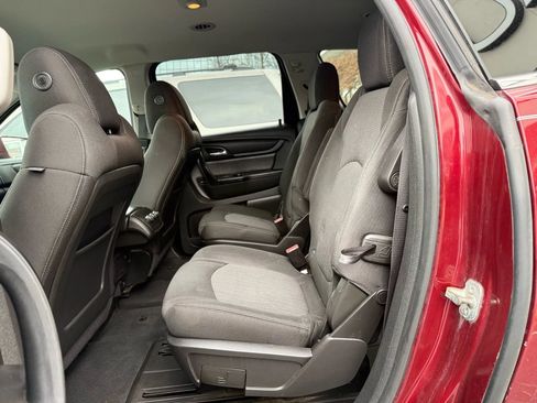Used 2017 Chevrolet Traverse LT image 27