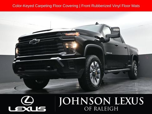 Used 2025 Chevrolet Silverado 2500 Custom w/ Custom Convenience Package AWD/4WD image 16