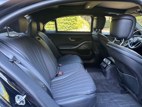 Used 2022 Mercedes-Benz S 500 4MATIC image 34