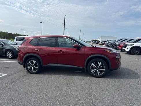 Used 2024 Nissan Rogue SL FWD image 1