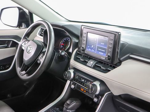 Used 2021 Toyota RAV4 XLE FWD image 25