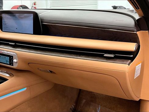 Used 2024 Genesis G90 3.5T AWD/4WD image 19
