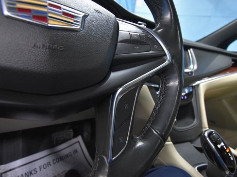 Used 2019 Cadillac XT5 Luxury image 13