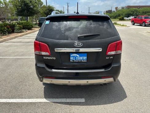 Used 2013 Kia Sorento SX w/ SX Premium Pkg FWD image 4