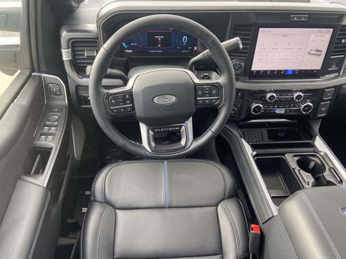 New 2026 Ford F250 Platinum w/ FX4 Off-Road Package AWD/4WD image 10
