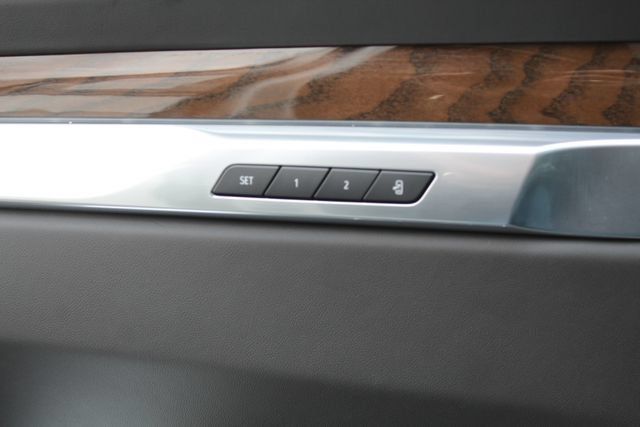 Used 2025 Cadillac Escalade ESV Sport Platinum w/ LPO, Floor Liner Package AWD/4WD image 41
