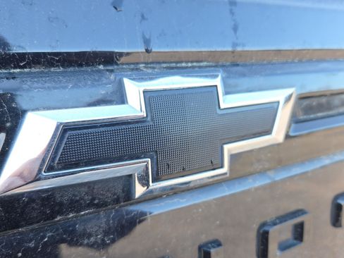 Used 2024 Chevrolet Tahoe Z71 w/ Luxury Package image 16