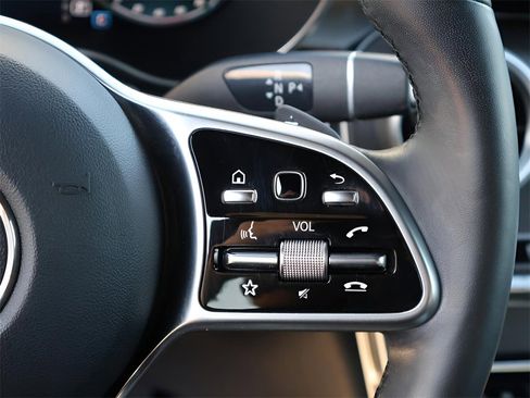 Certified 2021 Mercedes-Benz GLC 300 4MATIC image 33