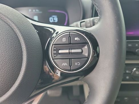 Used 2023 Kia Soul EX FWD image 21