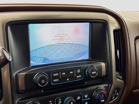 Used 2018 Chevrolet Silverado 1500 High Country RWD image 17
