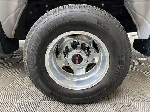 Used 2023 GMC Sierra 3500 Denali w/ Denali Ultimate Package AWD/4WD image 25