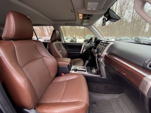 Used 2024 Toyota 4Runner Limited image 24