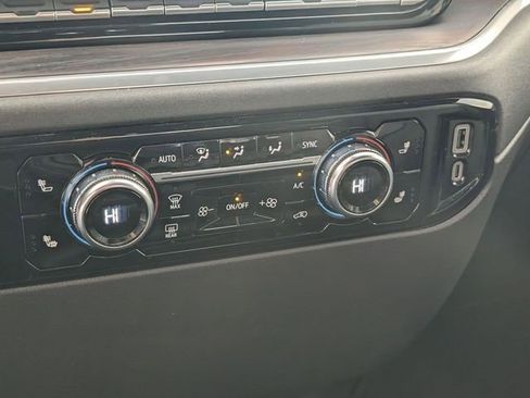 Certified 2025 GMC Sierra 1500 SLT AWD/4WD image 20