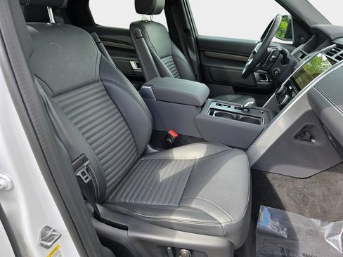 Used 2023 Land Rover Discovery S R-Dynamic AWD/4WD image 12