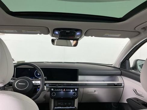 Used 2025 Hyundai Tucson Limited image 25