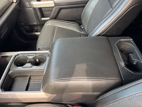 Used 2017 Ford F350 Lariat w/ Chrome Package image 48