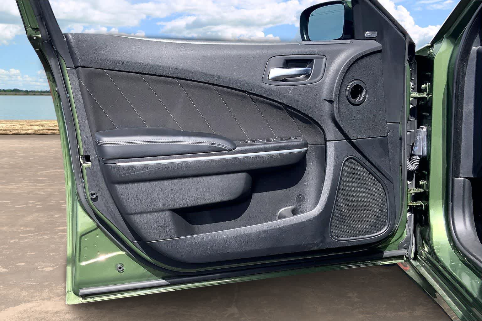 Used 2022 Dodge Charger Scat Pack RWD image 27