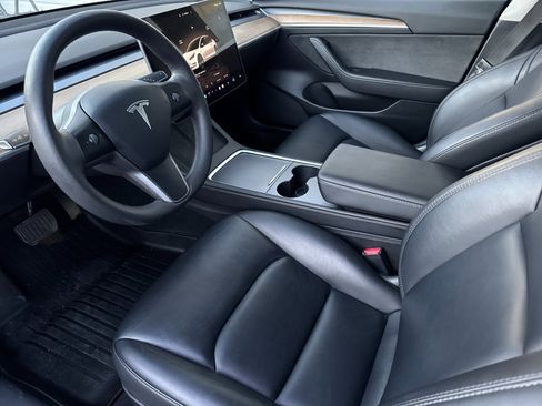 Used 2022 Tesla Model 3 image 10