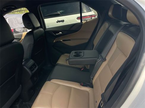 Used 2022 Chevrolet Equinox Premier w/ LPO, Floor Liner Package image 21