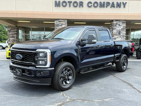 Used 2023 Ford F250 XL w/ STX Appearance Package AWD/4WD image 1