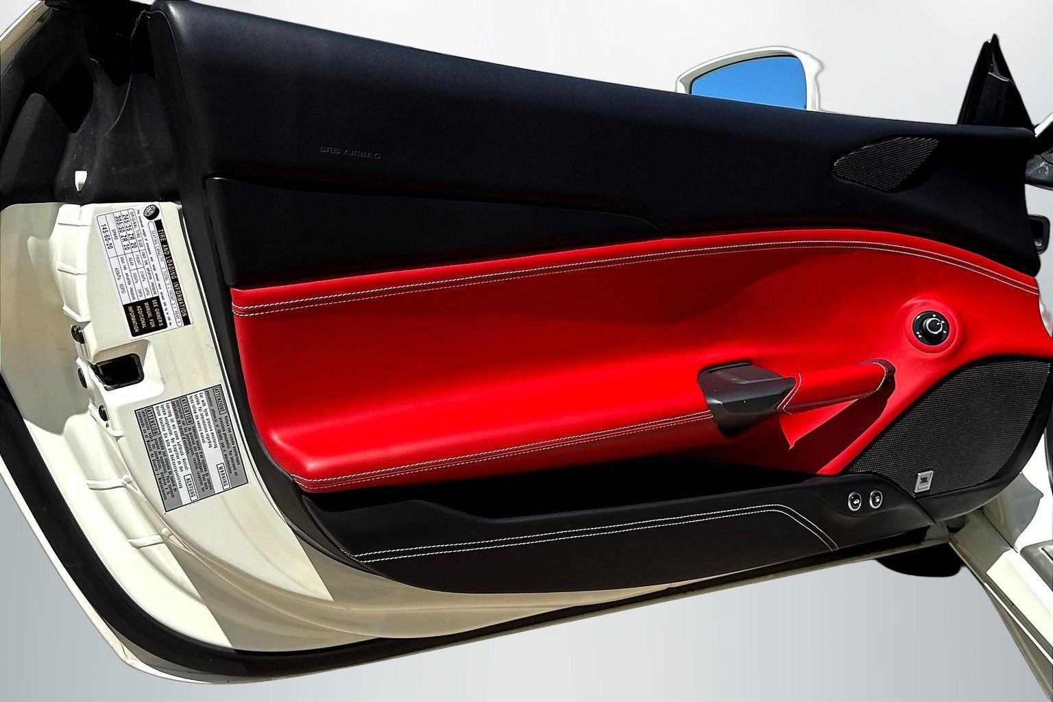 Certified 2019 Ferrari 488 Spider RWD image 18