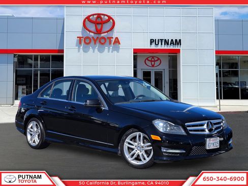 Used 2013 Mercedes-Benz C 300 4MATIC Sedan image 1