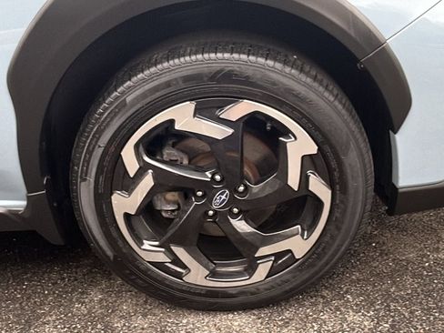 Used 2023 Subaru Crosstrek 2.5i Limited AWD/4WD image 11