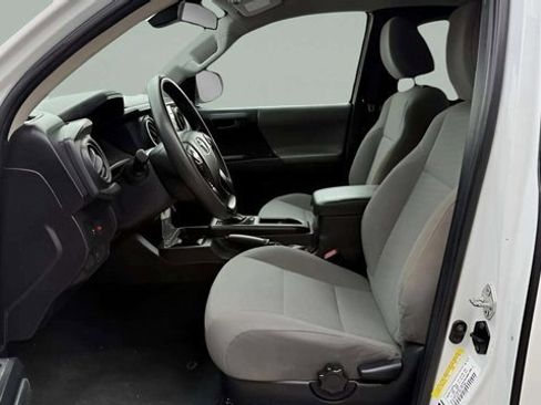 Used 2022 Toyota Tacoma SR image 15