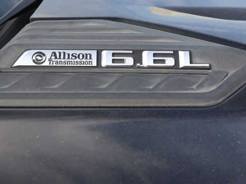 Used 2024 Chevrolet Silverado 2500 High Country w/ Midnight Edition image 12