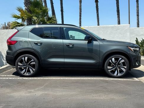 New 2026 Volvo XC40 B5 Ultra image 6