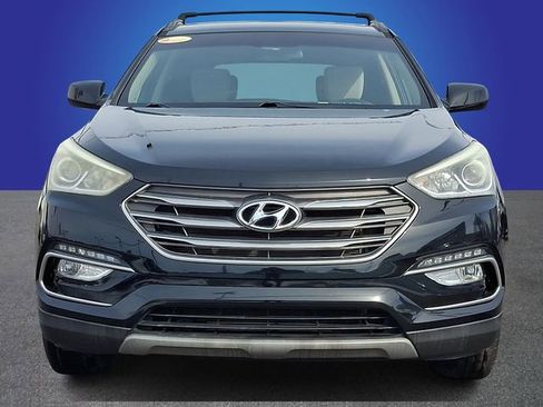 Used 2017 Hyundai Santa Fe Sport image 2