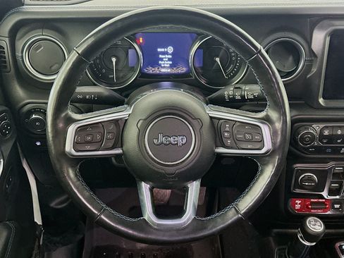 Used 2022 Jeep Wrangler Unlimited Rubicon 4xe w/ Cold Weather Group AWD/4WD image 18