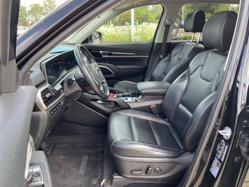 Used 2025 Kia Telluride S FWD image 35