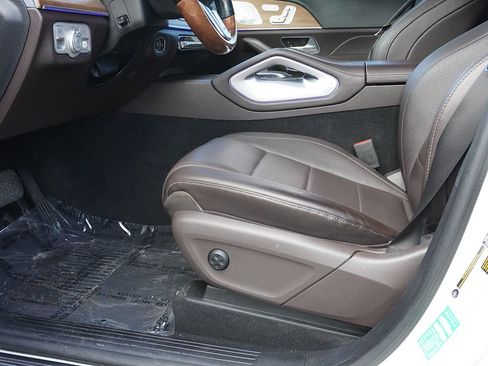 Used 2021 Mercedes-Benz GLS 450 4MATIC image 27