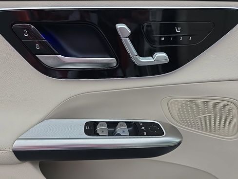 New 2026 Mercedes-Benz GLC 300 4MATIC image 13