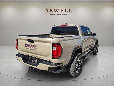 Used 2023 GMC Canyon AT4 w/ AT4 Premium Package image 5