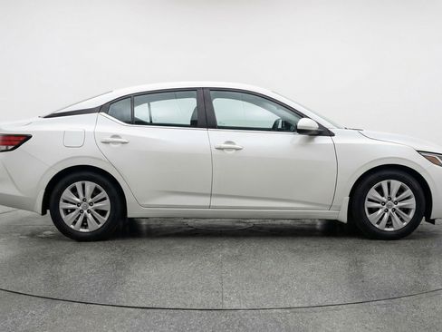 Used 2025 Nissan Sentra S FWD image 11