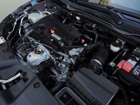 Used 2018 Honda Civic LX image 25