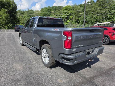 Used 2020 Chevrolet Silverado 1500 Custom w/ Custom Value Package AWD/4WD image 5