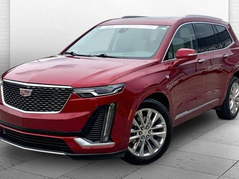 Certified 2024 Cadillac XT6 Premium Luxury w/ Technology Package AWD/4WD image 13