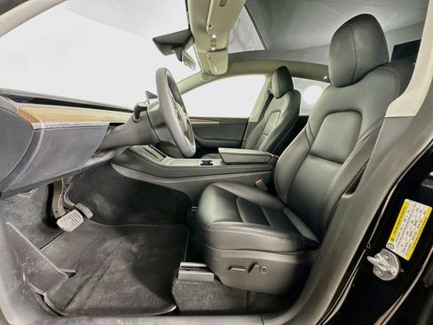 Used 2024 Tesla Model Y Long Range RWD image 13