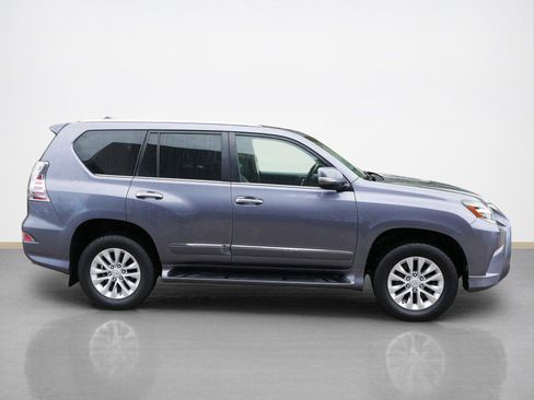 Used 2018 Lexus GX 460 Premium w/ Premium Package AWD/4WD image 2