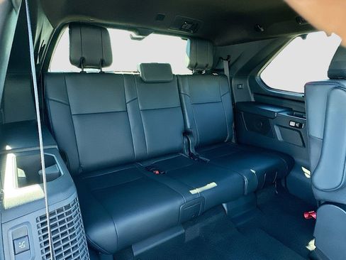 Used 2025 Toyota Sequoia Platinum image 28