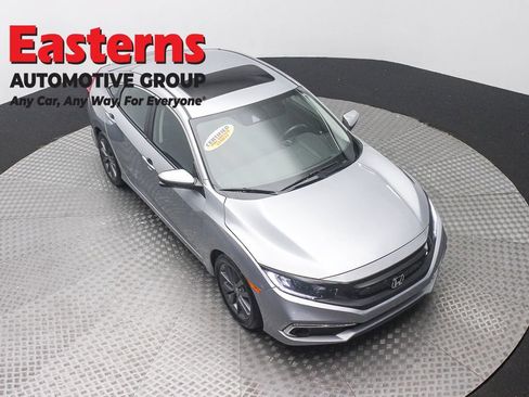 Used 2019 Honda Civic EX image 3