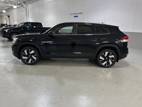 New 2026 Volkswagen Atlas Cross Sport SE AWD/4WD image 5