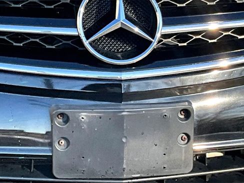 Used 2010 Mercedes-Benz R 350 4MATIC image 12