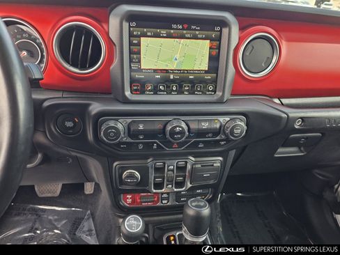 Used 2022 Jeep Wrangler Unlimited Rubicon AWD/4WD image 18