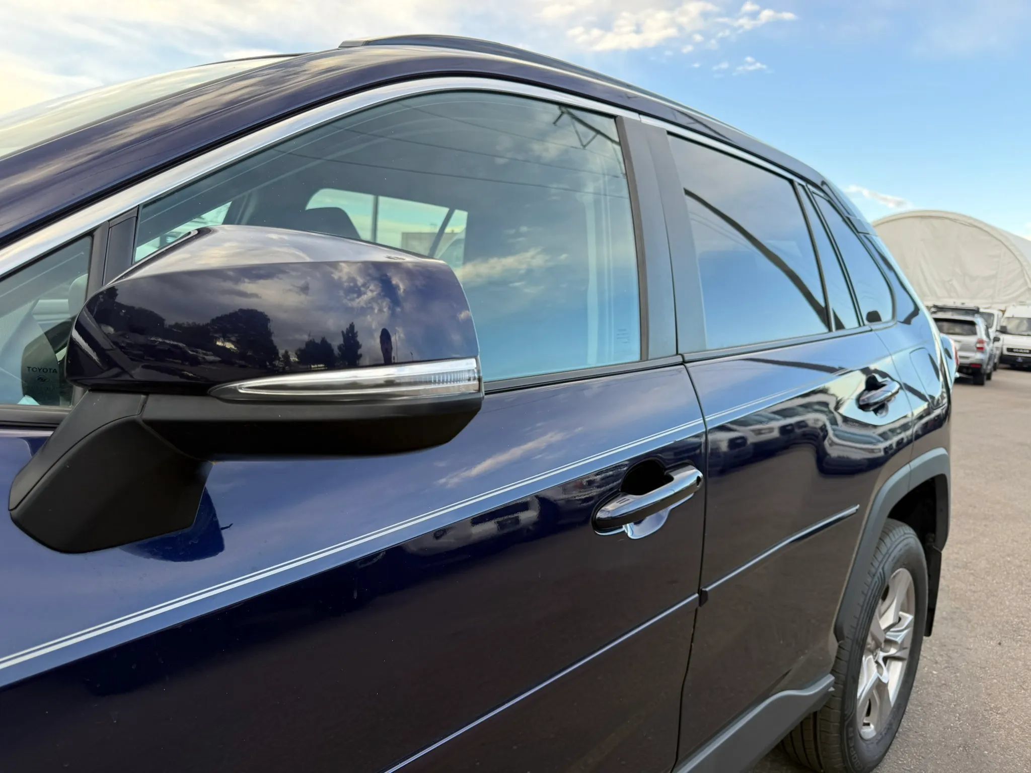 Used 2023 Toyota RAV4 XLE w/ Convenience Package FWD image 9